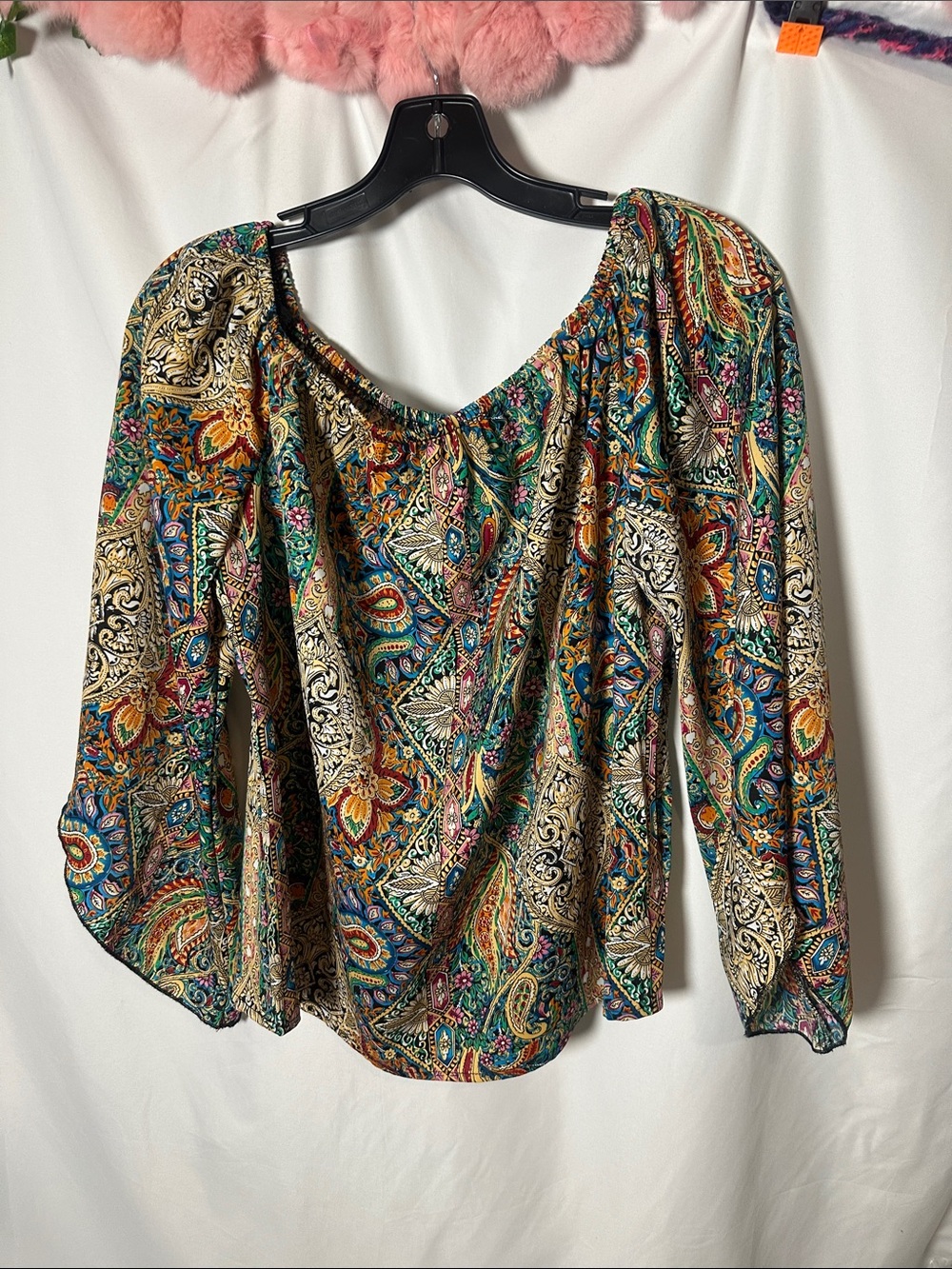 Bohemian Paisley on/Off-Shoulder Blouse in Multicolor